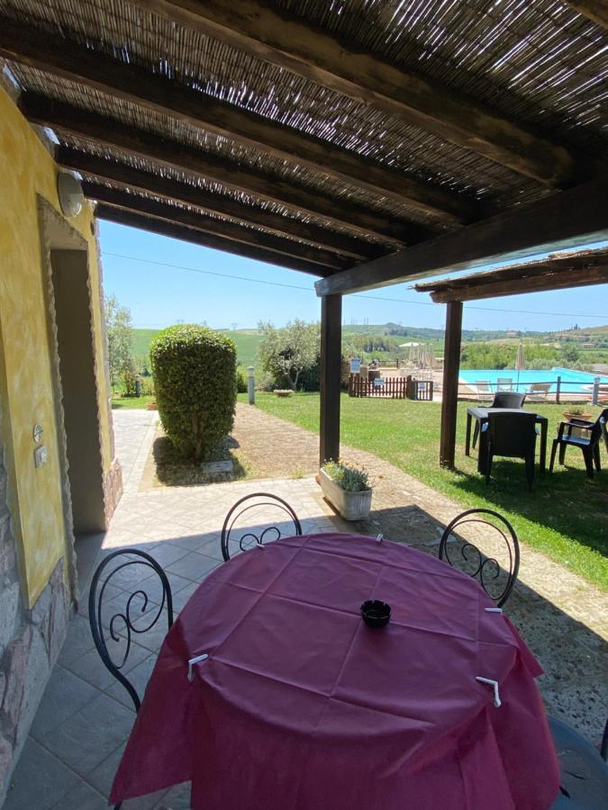 Tenuta La Lupa Castellina Marittima Exterior foto